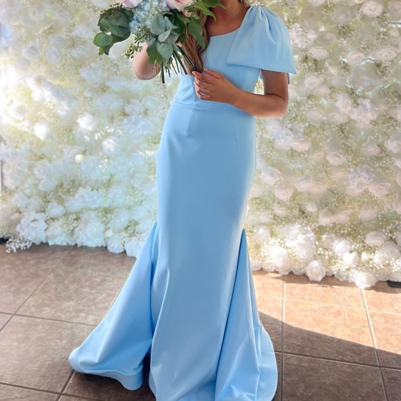 Light Blue Prom Dress Size 2 - Picture 3 of 3